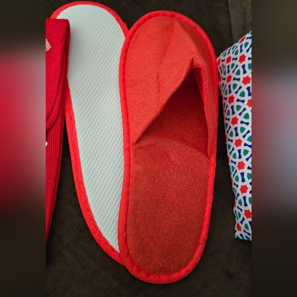 Colorful Travel Accessory Set - Picture 6 of 8